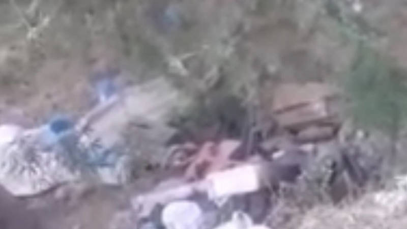 В селе Гавриловка в Сокулуке возле БЧК бросают мусор. Видео