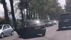 В Бишкеке лоб в лоб столкнулись «Хонда» и «Тойота»