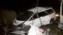 В Узгене «Тойота» слетела с дороги. Видео с места аварии