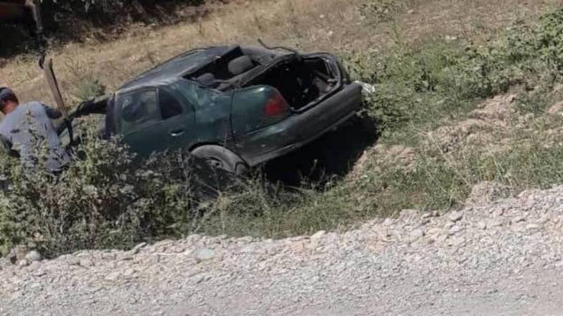 В Базар-Коргоне автомобиль слетел с дороги. Фото