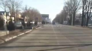 «Бишкекасфальтсервис» проведет ямочный ремонт на проспекте Чуй возле камвольно-суконного комбината