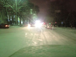 «Тазалык» выезжает на расчистку дорог от снега и сообщает о нехватке спецтехники