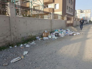 Жители мкр Джал просят ликвидировать мусор (фото)