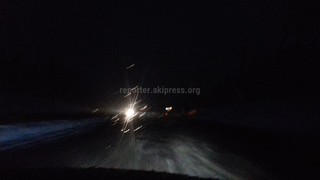 Житель Бишкека жалуется, что фонари ночного освещения отключают слишком рано (фото)