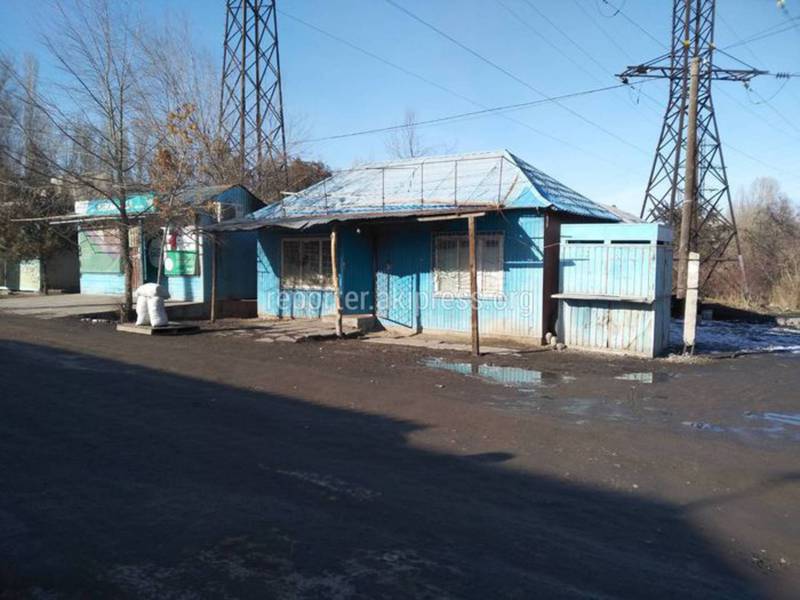 «Бишкекглавархитектура»: В жилмассиве Ак-Тилек павильоны функционируют незаконно