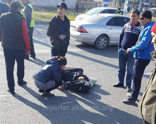 13-летний мальчик, которого сбила машина на Ахунбаева-Островского, госпитализирован, - УПМ Бишкека