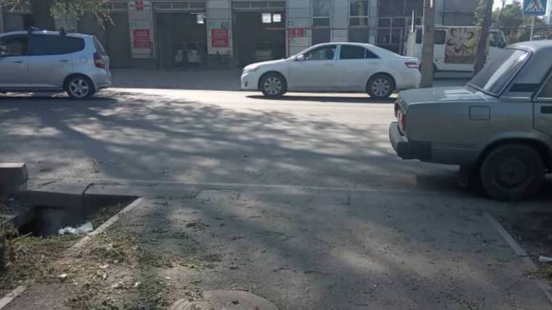 На Чуй - Лермонтова отсутствует пешеходный переход (фото)
