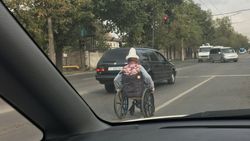 На Гагагарина - Муромской человек на инвалидной коляске создает аварийную ситуацию (фото)