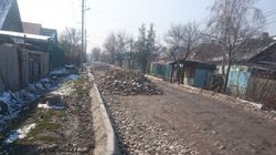 На улице Тулебердиева перекопали дорогу и не восстановили, - житель