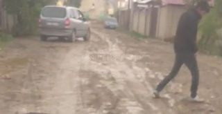Житель Бишкека: Ул.Чар в Кок-Жаре в ужасном состоянии (видео)