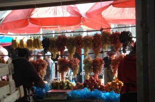 <b>Фоторепортаж</b> - Будни Ошского рынка в Бишкеке