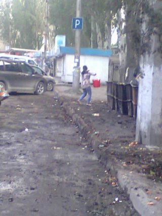 МП «Тазалык» вывез мусор на ул. Ауэзова <b>(фото)</b>