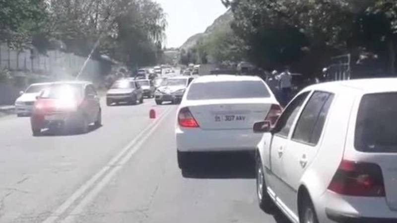 ДТП в Оше с участием двух машин. Видео с места аварии