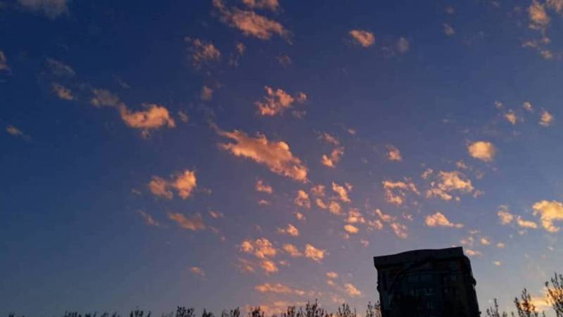 Красивые облака над Бишкеком. Фото горожанина