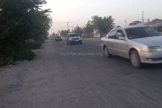 Бишкекчанин жалуется на отсутствие дорожных разметок для пешеходов на пересечении улиц Садырбаева и Абдырахманова