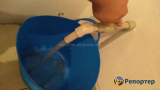 В селе Теплоключенка в дома поступает грязная питьевая вода <i>(видео)</i>