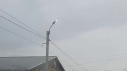 На ул.Саадаева днем горят фонари. Видео