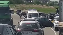 Видео с места аварии на Льва Толстого с участием BMW и «Тойоты», где пострадали 5 человек