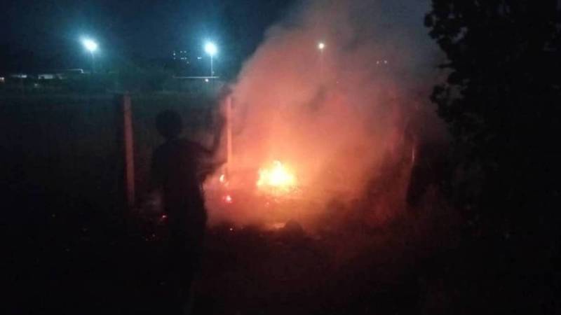 Дети подожгли сухотравье в жилмассиве Кок-Жар. Видео