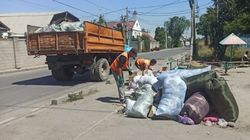 «Тазалык» вывез мусор с ул.Васильева после жалобы горожанина
