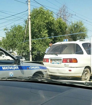 УПМ ГУВД Бишкека начало служебную проверку относительно ДТП, произошедшего на ул.Ахунбаева с участием авто ПМ