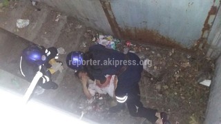 Подвал на Байтик баатыра-Саманчина, куда ночью упала девушка, должен был закрыть хозяин участка, но он этого не сделал, - мэрия Бишкека
