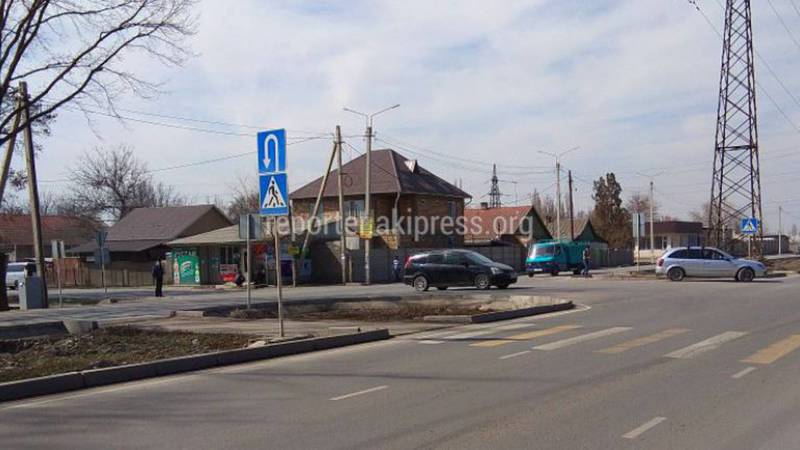 На Профсоюзной-Бородина установили неправильный дорожный знак «Место для разворота» (фото)