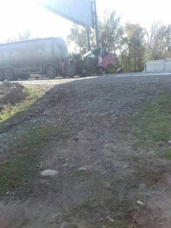 В селе Жаны-Алыш произошло ДТП, оторвалась кабина бензовоза <i>(фото)</i>