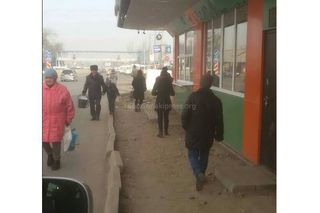 «Бишкекасфальтсервис» восстановит тротуар возле Аламединского рынка с наступлением теплой погоды
