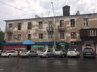 Сделайте уже что-нибудь: Горожанин просит отремонтировать фасад дома по улице Киевской <i>(фото)</i>