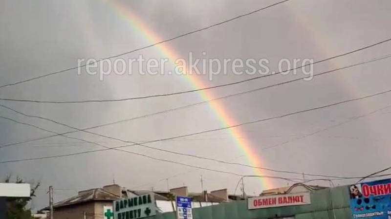 Двойная радуга над Бишкеком в объективе горожан. Фото