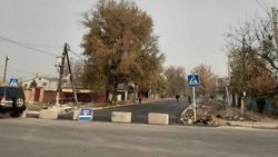 Горожанин жалуется на ремонт дороги по ул.Манаса. Фото