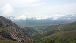 Красота природы на перевале Сары-Кыр. Фото