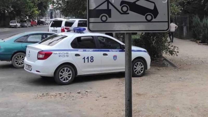 Сотрудник Службы охраны МВД оштрафован на 1000 сомов за парковку в неположенном месте. Фото