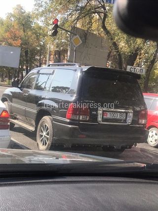 В Бишкеке замечен Lexus LX 470 со штрафами на 28,5 тыс. сомов