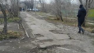 Ремонт дороги в 5 мкр не включен в титульный список «Бишкекасфальтсервис», - мэрия