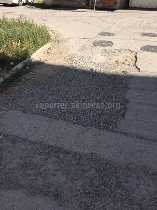 В Верхнем Джале строительная компания до сих пор не восстановила дороги после проведения коммунальных сетей, - житель <b><i>(фото)</i></b>