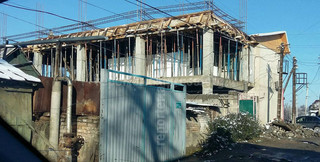 Документы на строительство здания по улице Куренкеева 34 есть, но объект строится в отклонении от проекта, - Бишкекглавархитектура