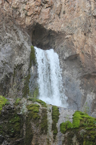 водопад в Абшир-Ата