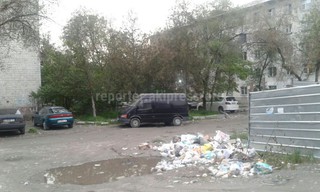 Мусор возле домов №20 и 22 по улице Малдыбаева был ликвидирован, - «Тазалык»