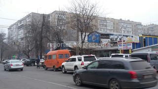 Администрация рынка «Ак-Эмир» самовольно увеличила и использовала земельные участки без заключения договора с УМС Бишкека, - мэрия <i>(фото)</i>