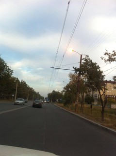 Читатель сообщил, что днем на ул.Анкара было включено уличное освещение (фото)