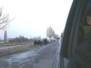 На улице Малдыбаева у реки Ала-Арча моют автомашины, - читатель (фото)