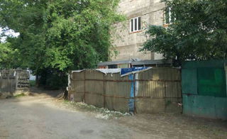 Открыт запасной въезд к дому №62 по проспекту Ч.Айтматова, рядом с которым идет строительство