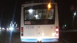 В Бишкеке на проспекте Шабдан Баатыра троллейбус №5 нарушил ПДД, - горожанин (видео)