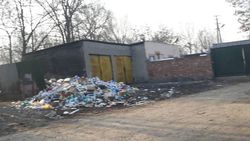 В селе Новопокровка на ул.Ленина №262Б образовалась мусорная свалка, - житель (фото)