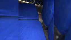 Пассажиры жалуются на неудобные сидения в маршрутках №334 <i>(фото)</i>