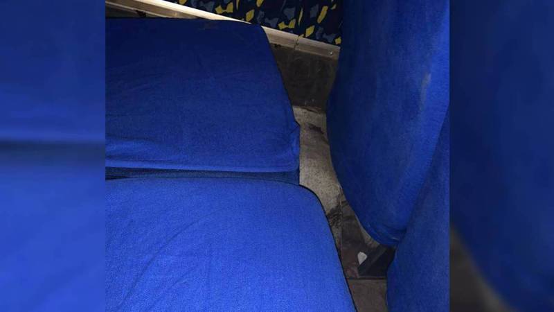 Пассажиры жалуются на неудобные сидения в маршрутках №334 (фото)