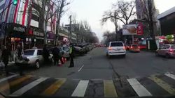 Бишкекчанин снова жалуется на бездействие инспекторов в отношении нарушителей на ул.Исанова