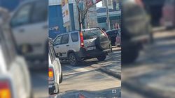 На Киевской-Ибраимова водители «ВАЗ» и «Хонды» нарушили ПДД. Видео